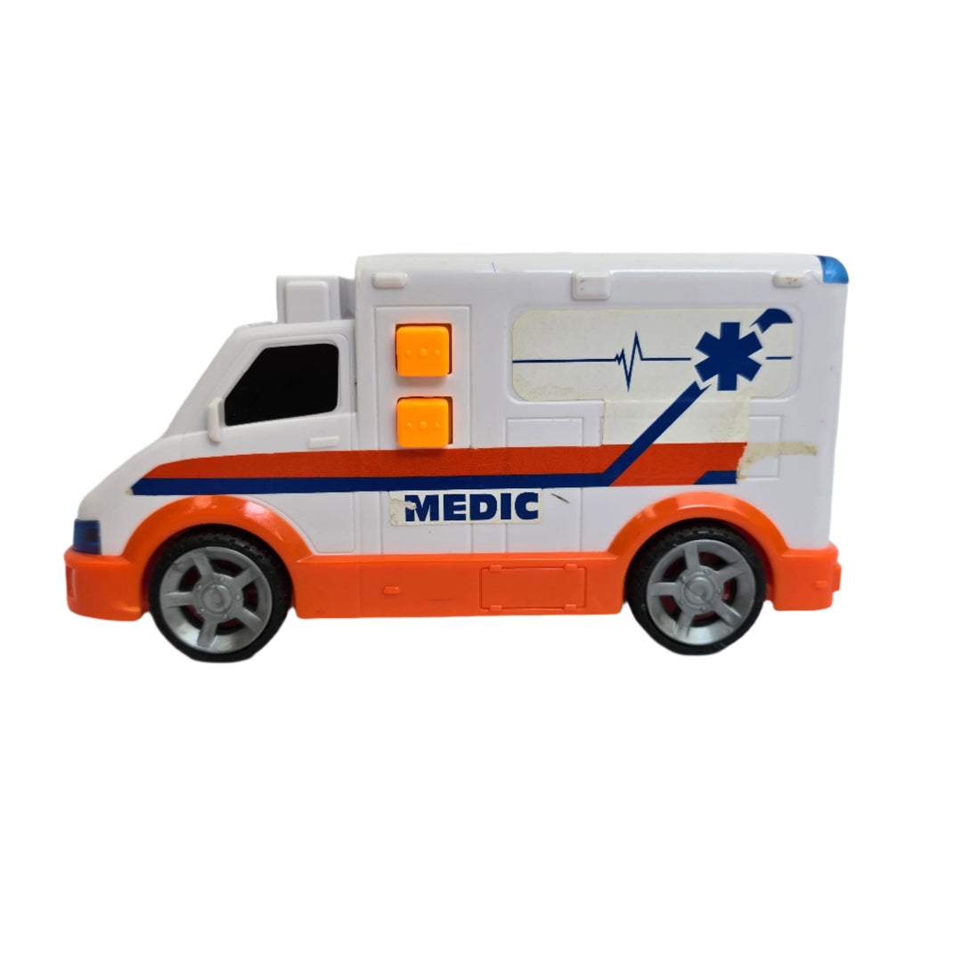 Teamsterz, Teamsterz Small L&S Ambulance (Int) Age- 3 Years & Above Respond to medical emergencies with the Teamsterz Light & Sound Ambulance Features realistic engine and siren sounds, light up headlights and blue flashing lights Supplied in a white and orange colourway with detailed printed graphics Independent free moving wheels Helps develop cognitive and fine motor skills Inspires imaginative storytelling and encourages your child to explore the world around them.