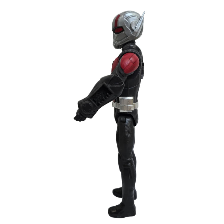 Hasbro, Imagine the half-inch hero preparing for battle with the 12-inch-scale Titan Hero Power FX Ant-Man figure, inspired by the Avengers: Endgame movie. This figure includes a Titan Hero Power FX launcher to attach to the arm port so when kids connect the launcher, they can power up their figure, activate character-specific sounds and phrases from the Avengers: Endgame movie, and launch a projectile! Connect Titan Hero Power FX arm launcher to compatible Titan Hero Series figures to activate character-sp