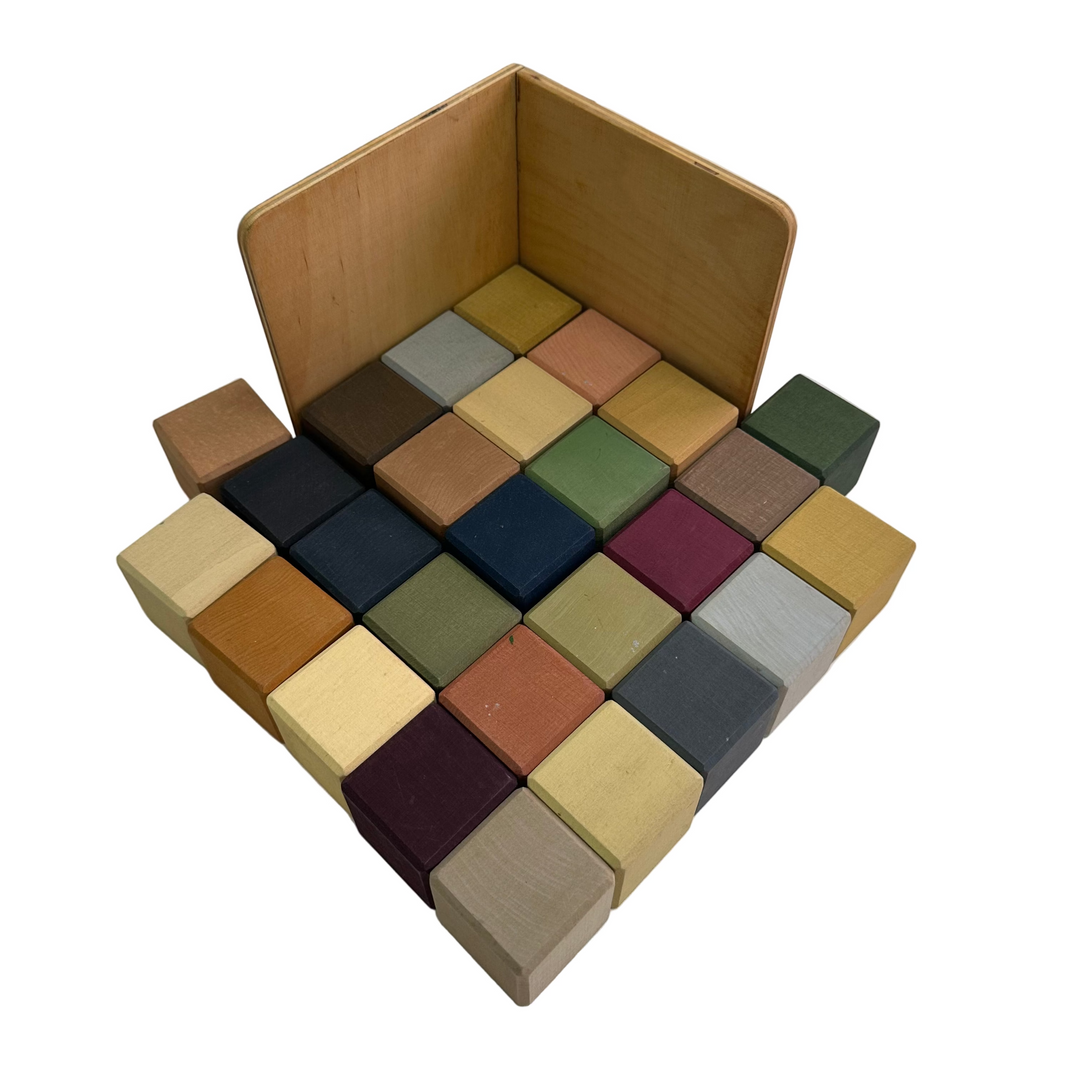 Cubes in Cube, Natural