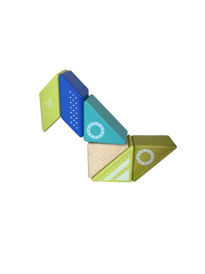 Travel Pals Spaceship Magnetic Wooden Blocks