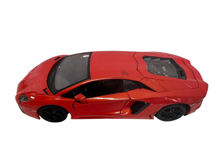 Maisto Lamborghini Aventador LP 700-4 Diecast Vehicle in Red