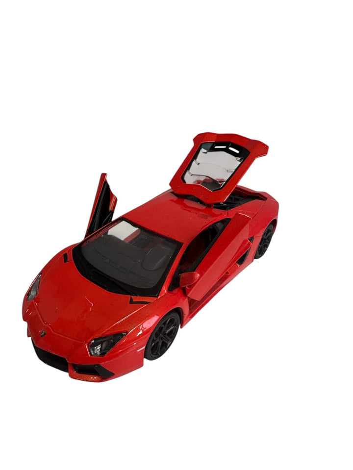 Maisto Lamborghini Aventador LP 700-4 Diecast Vehicle in Red