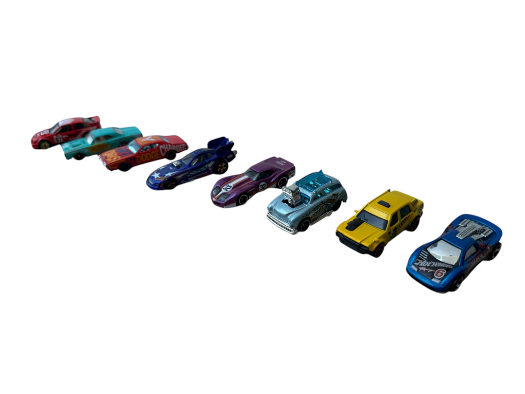 Assorted Pack of Eight Cars 3