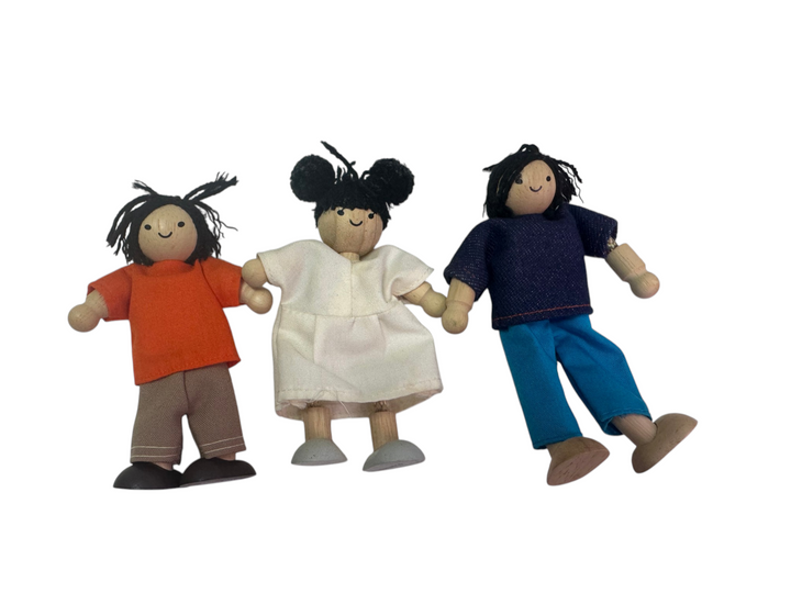 Bundle of Dolls - Asian doll family