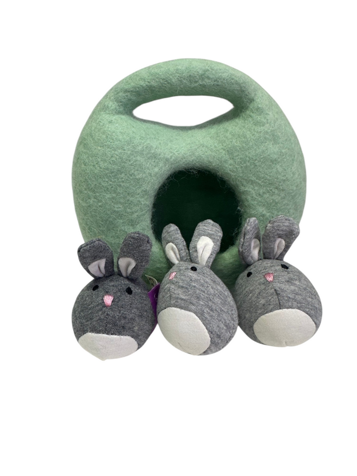 Bunnies In A Felt Burrow (Babbler Play Kit 13, 14, 15+ months)