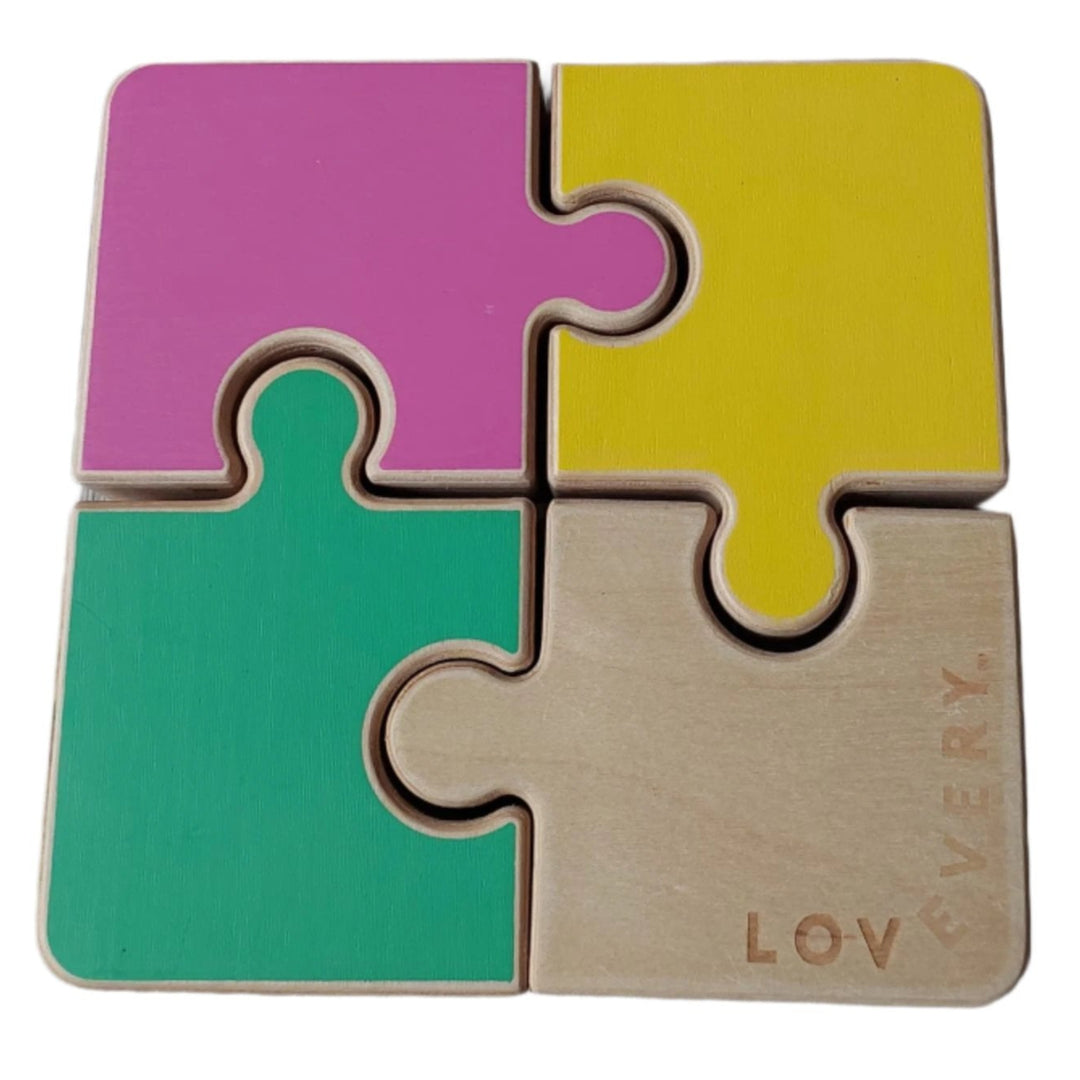 Lovevery, Wooden Jigsaw Puzzle (Companion Play Kit), A puzzle that's easy to hold—and a challenge to solve.