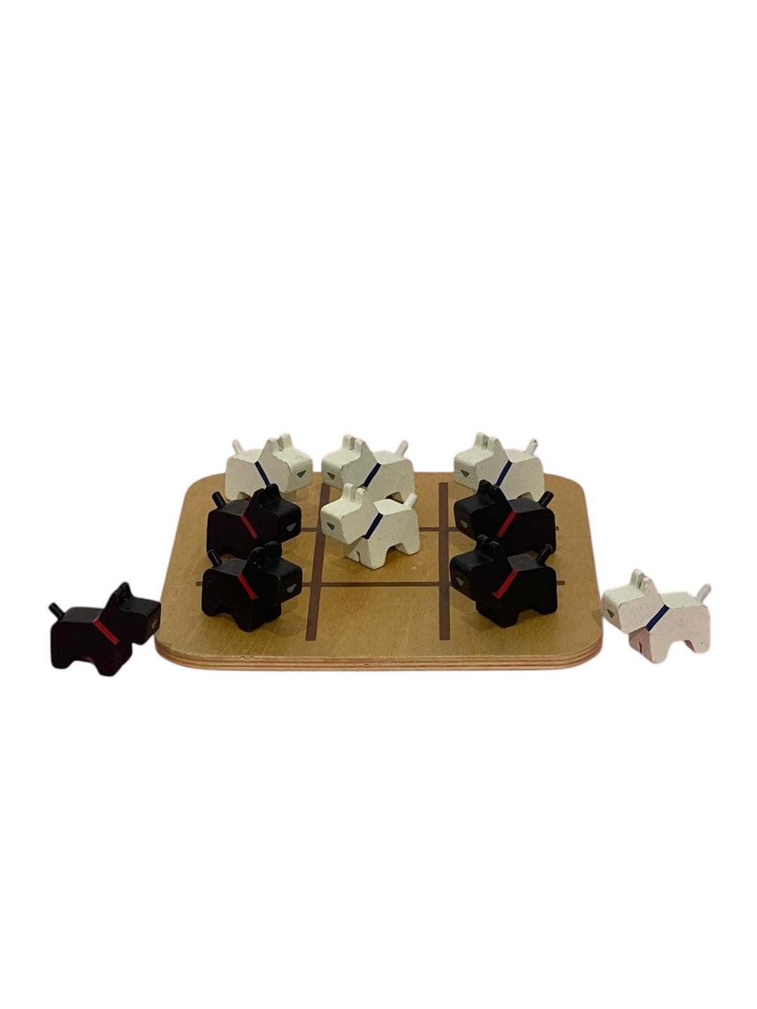 Scottie Dog Noughts And Crosses Mini Wooden Game