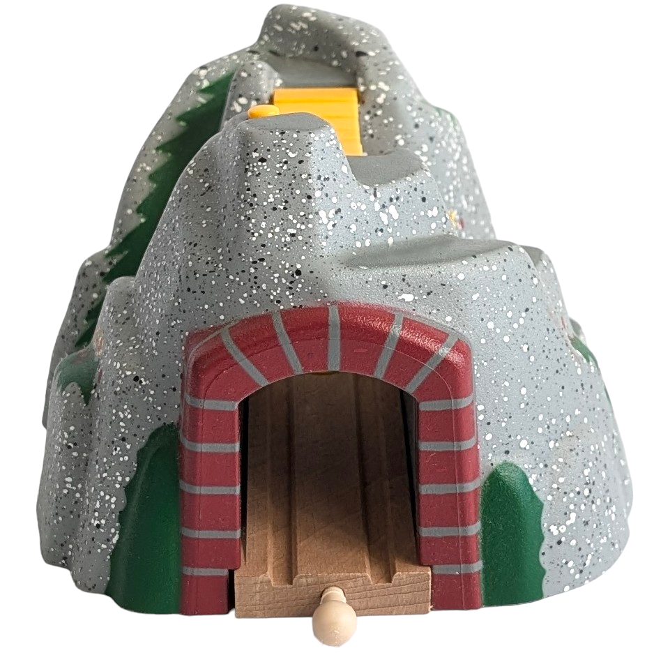 BRIO, Adventure Tunnel, Cognitive & Motor Skills Development, See what you discover when you pass through the 33481 Adventure Tunnel. You can’t quite see through the darkness to work out what’s on the other side, but there’s only one way forward – straight through the middle!